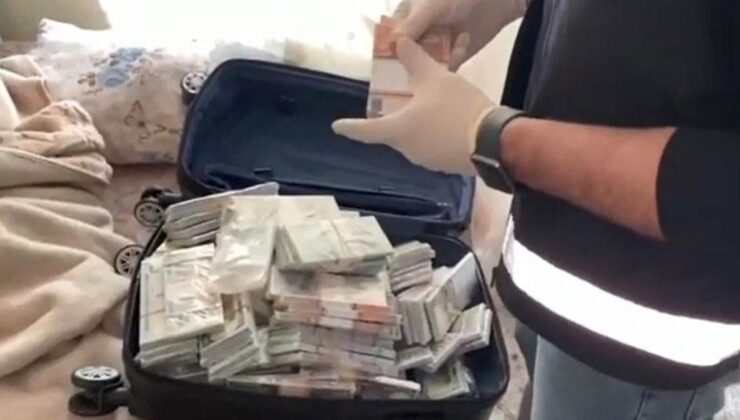 Piyasa kıymeti tam 25 milyon lira! Baskın yapılan meskenden deste deste döviz çıktı