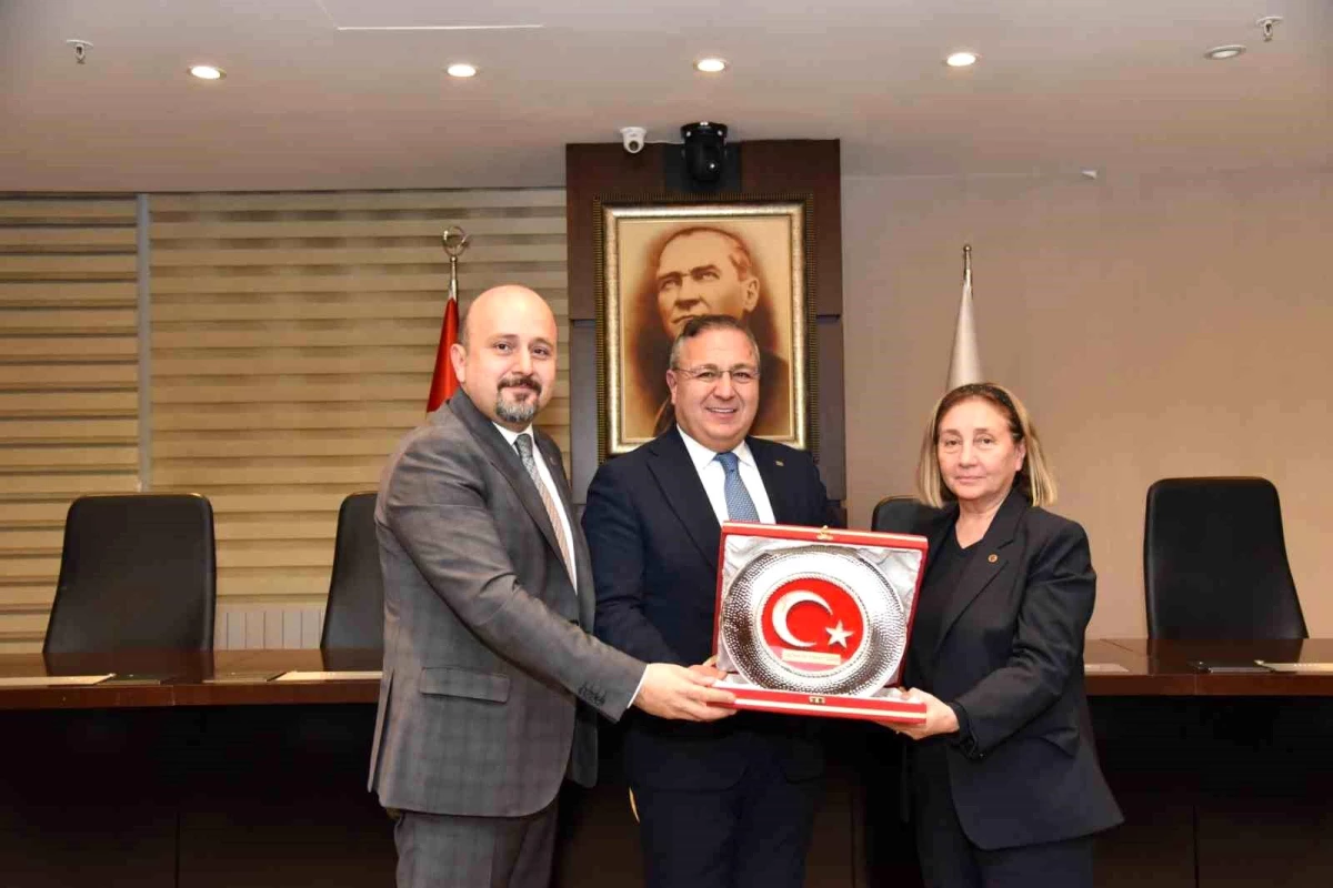 Gaziantep’te Hırdavat Sanayi ve Makine Metal Bölümü İstişare Toplantısı Gerçekleştirildi