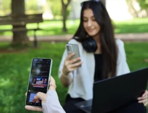 Toplumsal Medya Bağımlılığı Dert ve Depresyona Yol Açıyor