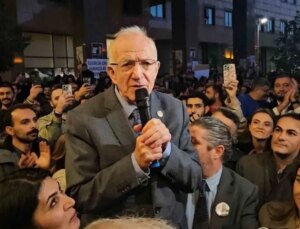 Anayasa açıklamasıyla tepki çeken Baro Başkanı İbrahim Kaboğlu geri adım attı