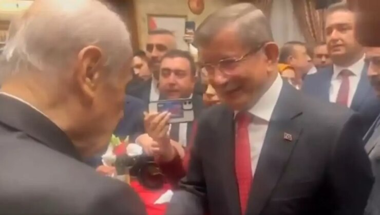 Bahçeli’den Davutoğlu’na: Zat-ı alinizin bu periyotta çok değerli birikiminize gereksinimi var.