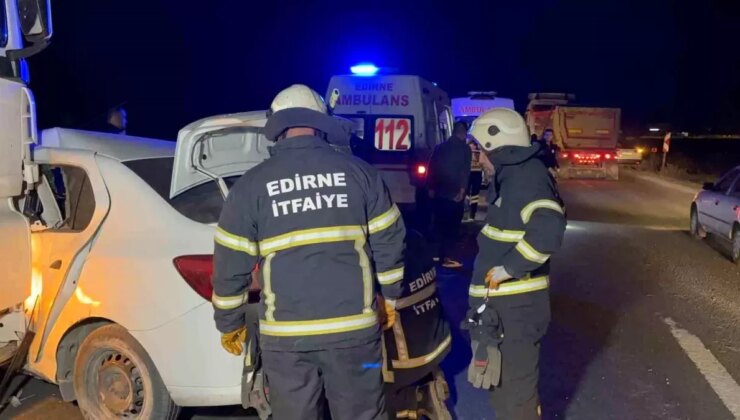 Edirne’de Alkollü Şoförle Tır Çarpıştı: 3 Yaralı