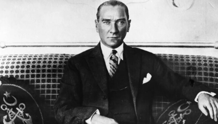 Ulu Lider Mustafa Kemal Atatürk’ü hürmet ve minnetle anıyoruz