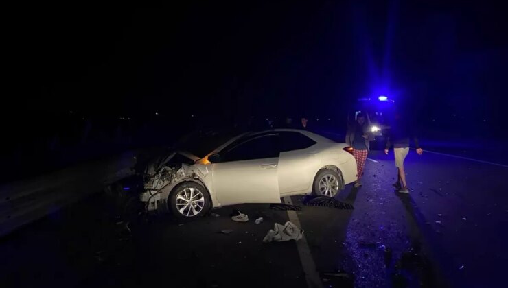 Adana’da arabayla traktörün çarpıştığı kazada 1’i ağır 6 kişi yaralandı
